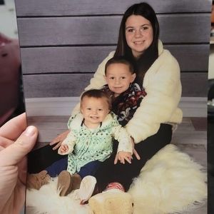 Meet your Posher, Laurie